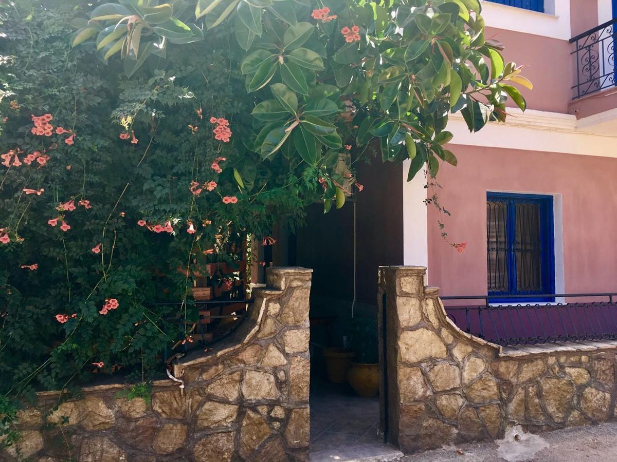 Hotel "Stelios & Galini" Symi Exterior foto